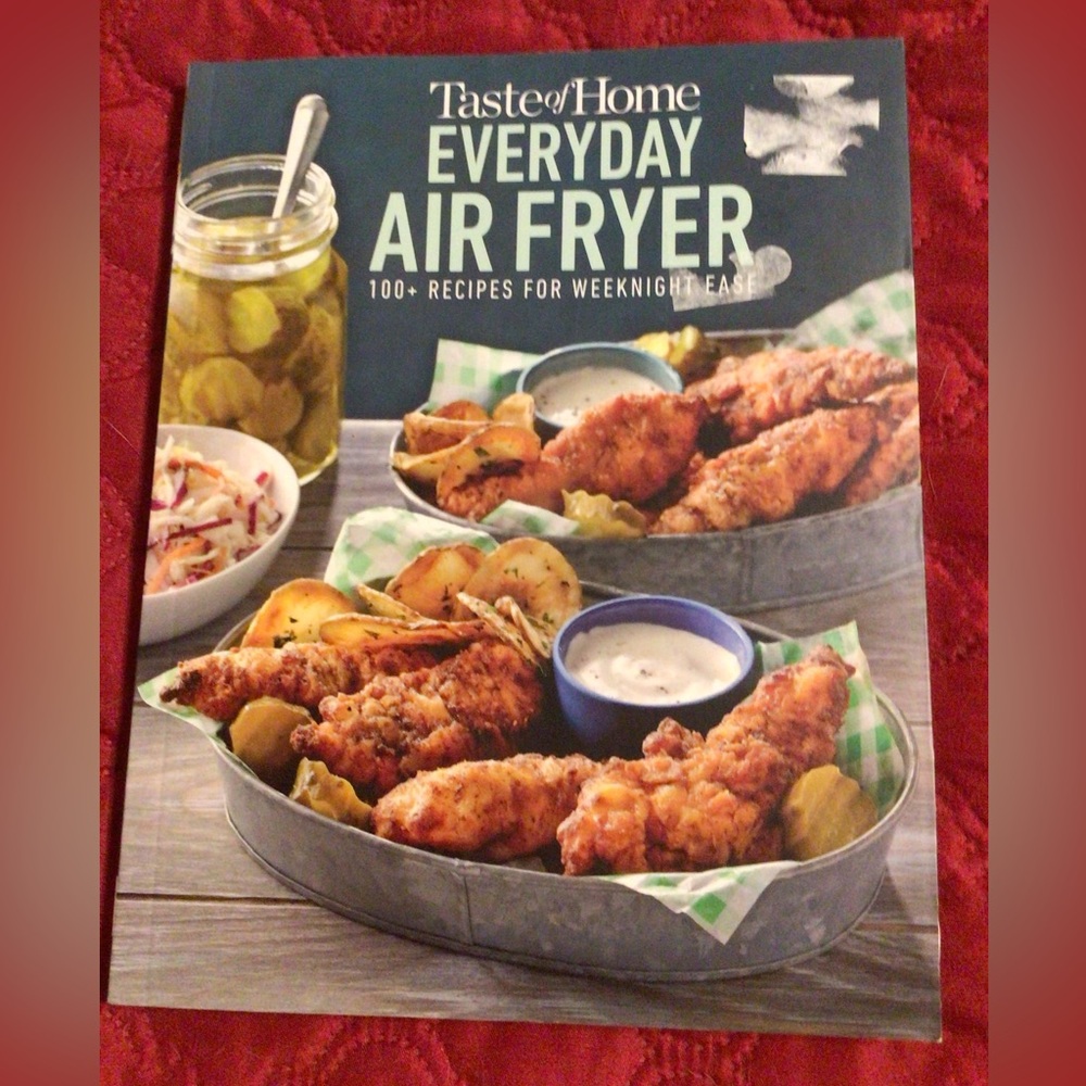 Taste Of Home Green and Silver Air Fryer Cookbook
